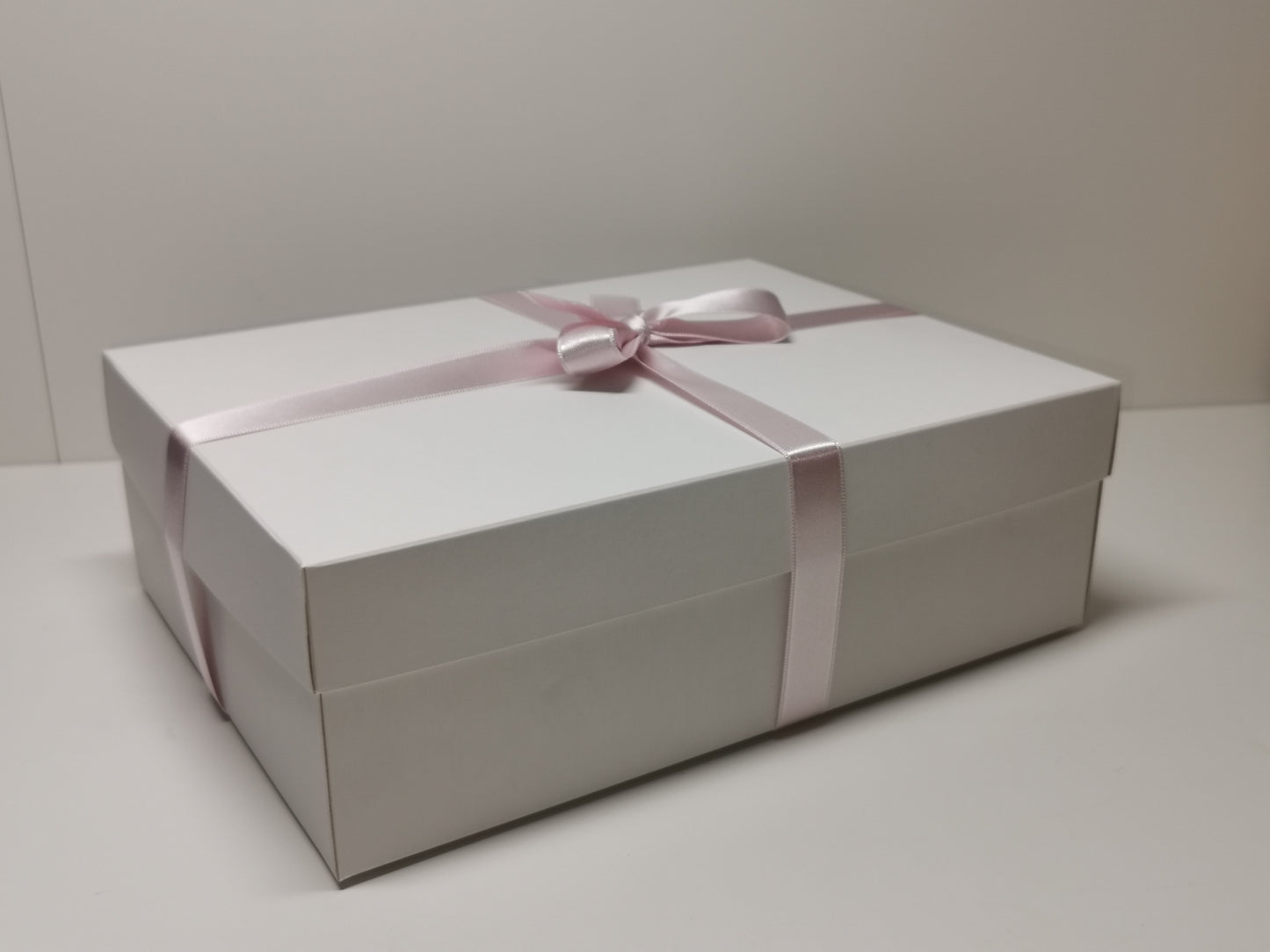 Luomupuuvillainen collegepaita kirjailtu kaulus "Äiti"